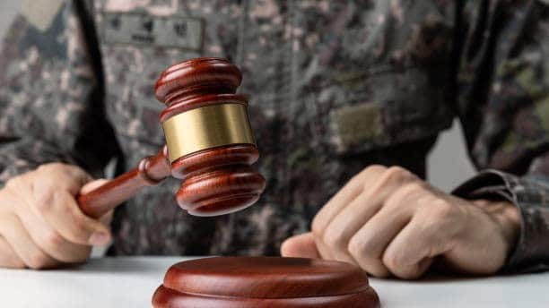Seferberlik ve Savaş Hallerinde Belirli Suçları İşleyen Sivillerin Askeri Mahkemede Yargılanması Mümkün mü - Kayseri Ceza Avukatı - Anayasa Mahkemesi Bireysel Başvuru - AİHM Başvuru - AYM Kararları- Kayseri Avukat Zülküf Arslan Hukuk Bürosu