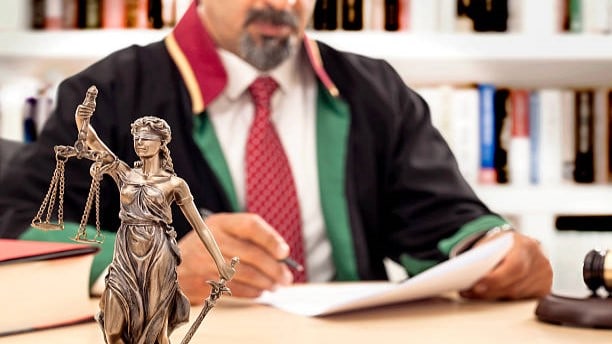 Sanığın Talebi ve Haberi Dışında Atanan Zorunlu Müdafiye Yapılan Tebligat Geçerli Sayılır mı - AİHM Başvuru - AİHM Kararı - Emsal AYM Kararları - Anayasa Mahkemesi Bireysel Başvuru - Kayseri Ceza Avukatı - Kayseri Ağır Ceza Avukatı - Av. Zülküf Arslan Hukuk Bürosu