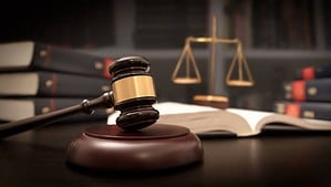 İşçilik Alacağı Davasında Mahkemenin Uyma Kararından Dönme ile Direnme Kararı Vermesi Mümkün mü - Kayseri İş Hukuku Avukatı - Avukat Zülküf Arslan Hukuk Bürosu